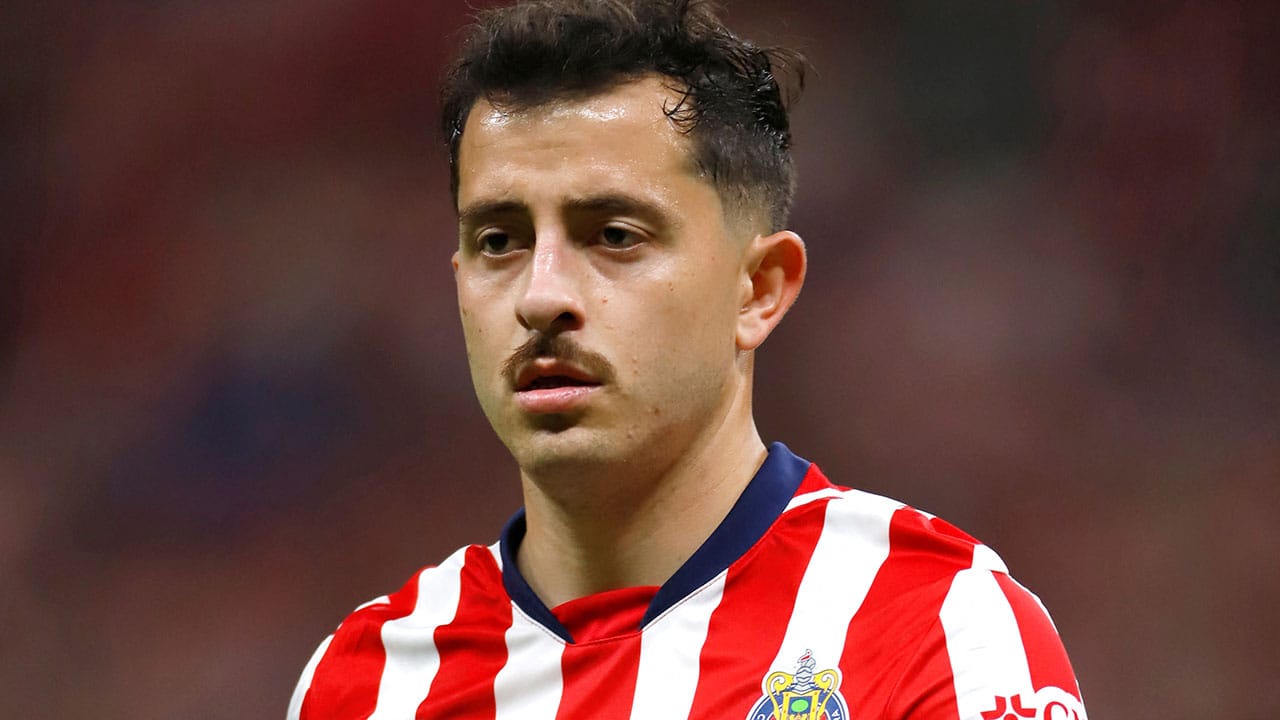 Cruz Azul confirma la llegada de Alan Mozo