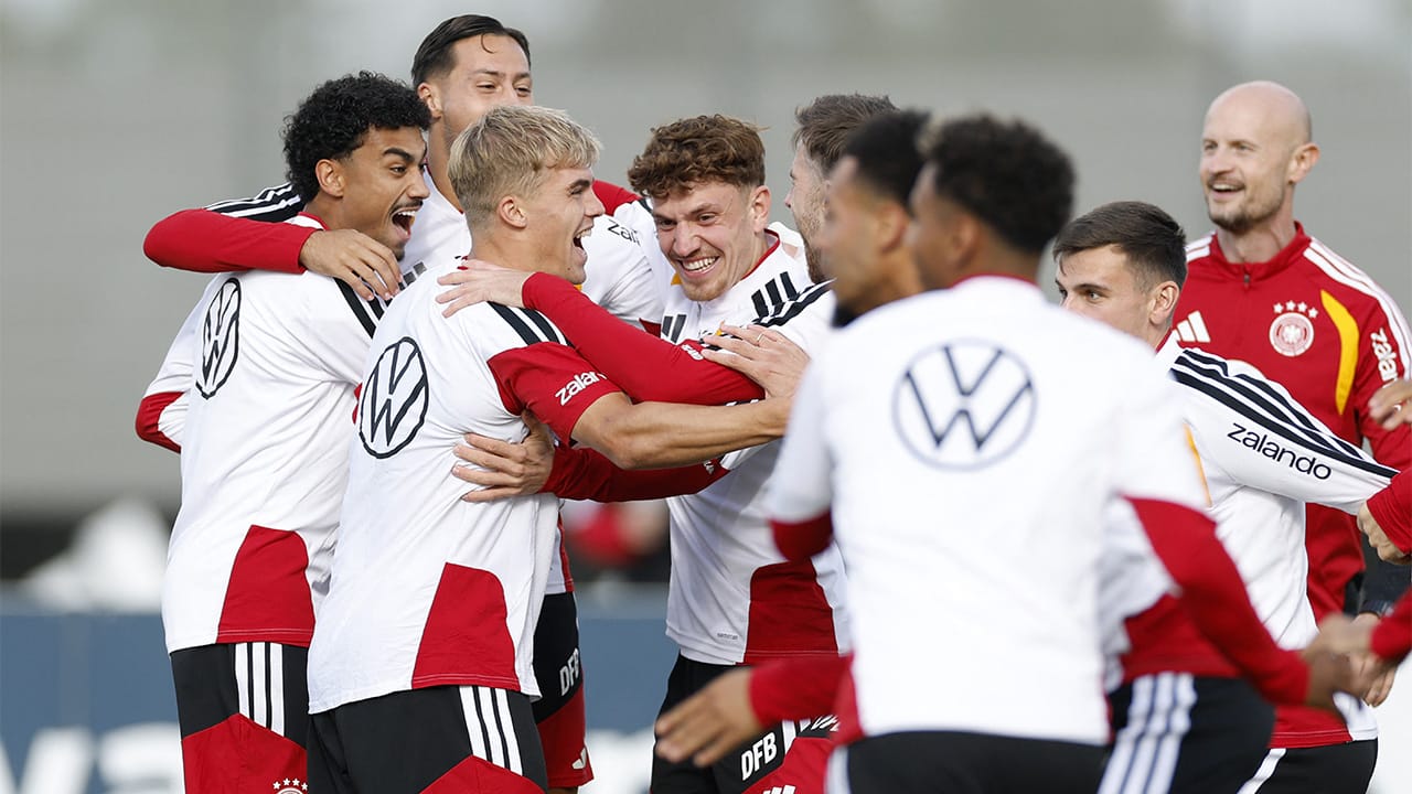Así fue el primer entrenamiento de Jürgen Klopp con una renovada selección alemana