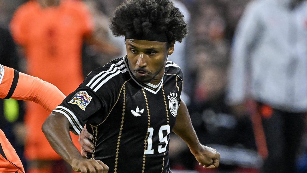 Espectacular y elegante; así fue el último uniforme de Alemania con Adidas