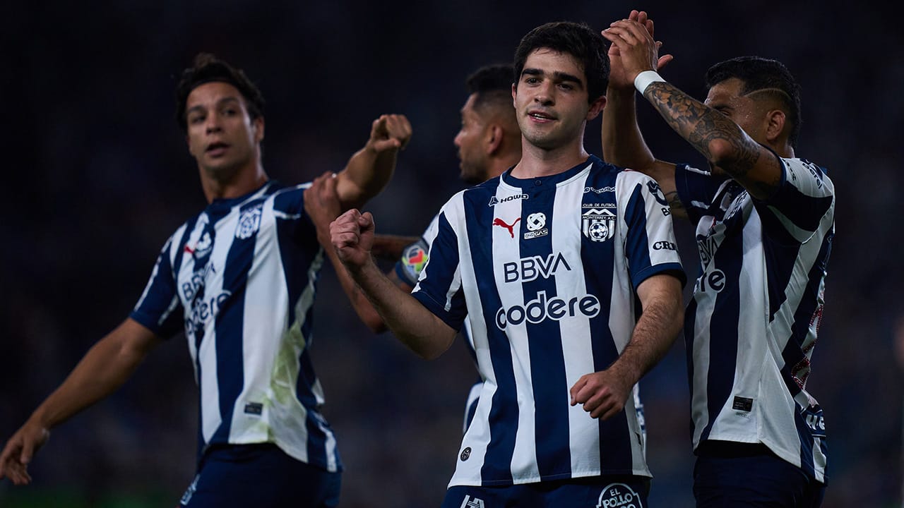 Con una camiseta retro y un horror de Kevin Mier, Monterrey se puso adelante