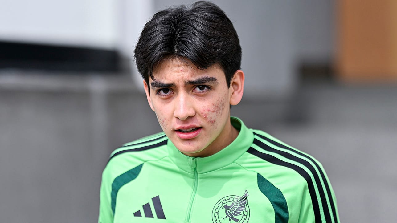 Así se ve Rafael Márquez entrenando a la Selección Mexicana