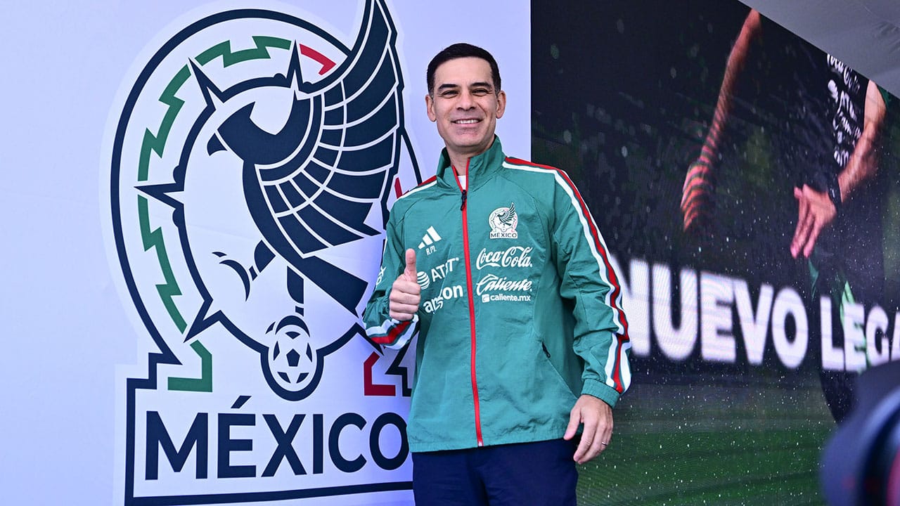 ¡Llegó el jefe! México presentó a Rafael Márquez como entrenador