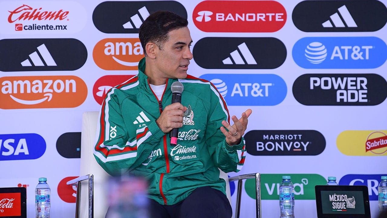 ¡Llegó el jefe! México presentó a Rafael Márquez como entrenador