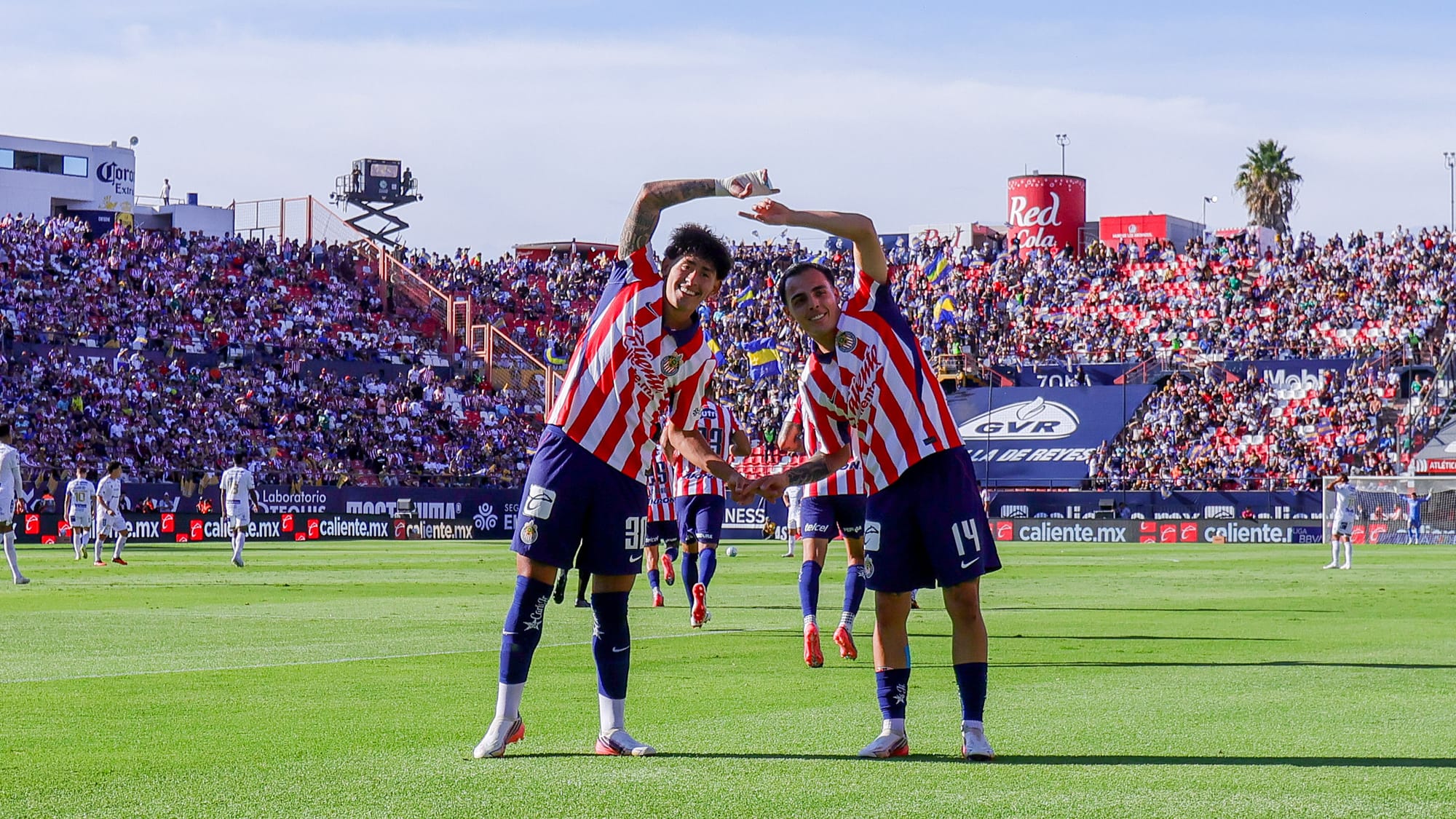 Chivas, resolviendo ante San Luis en solo 9 minutos