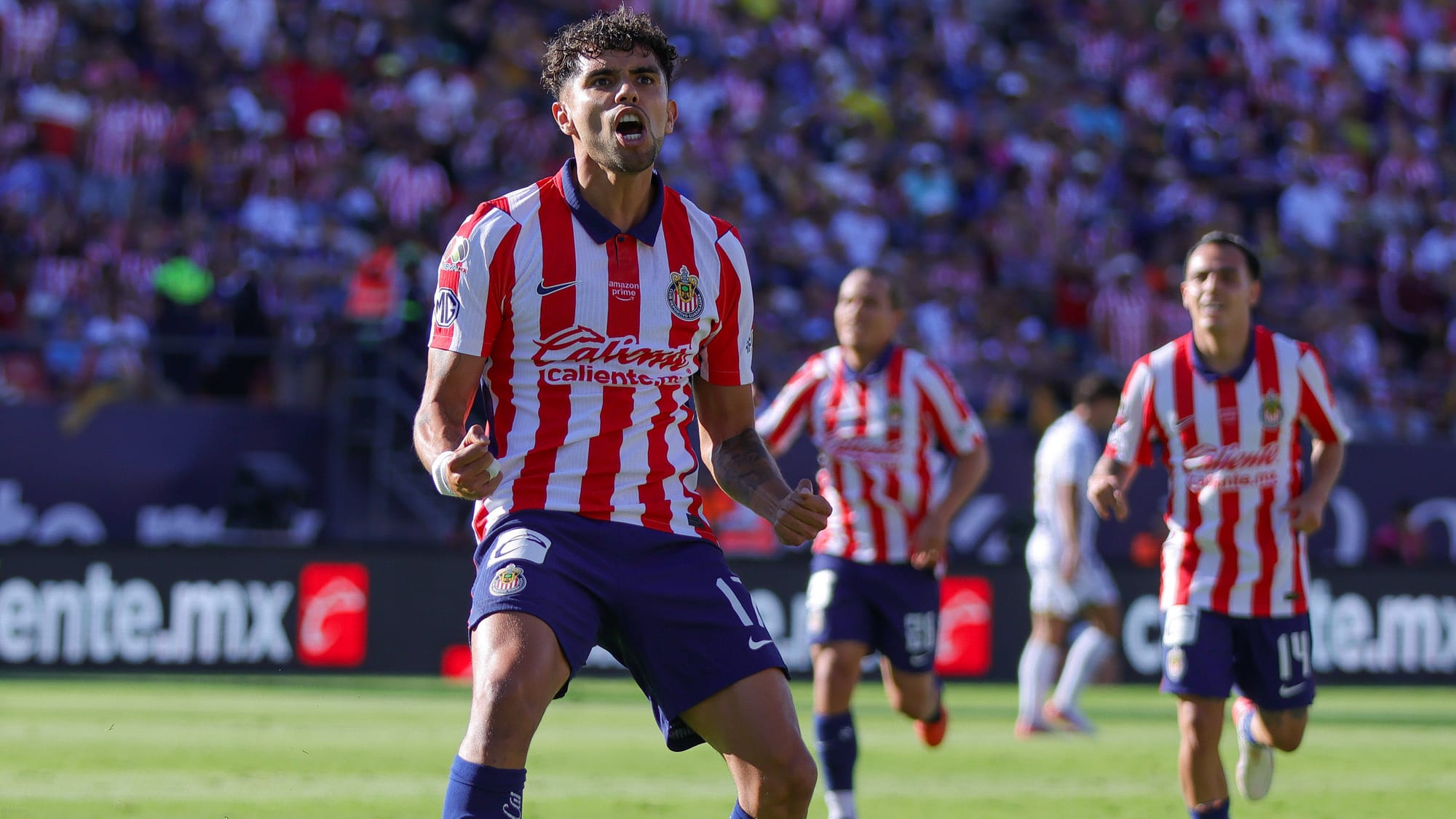 Chivas, resolviendo ante San Luis en solo 9 minutos