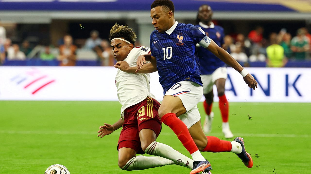 Según los números ¿quién es mejor,Lamine Yamal o Kylian Mbappé?