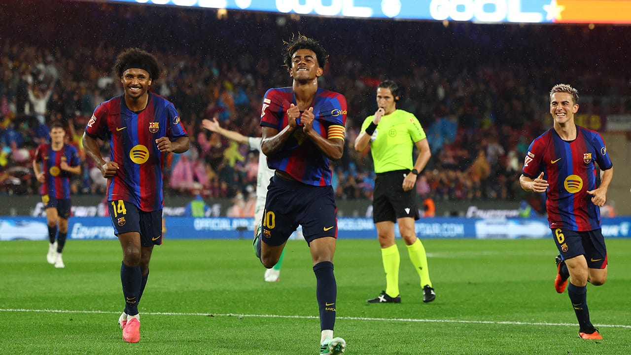 La noche más extraña de Lamine Yamal con el Barcelona