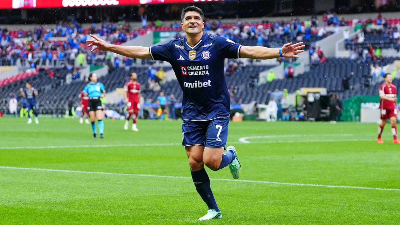 Cruz Azul, con su amada camiseta alterna, está dando un golpe de autoridad