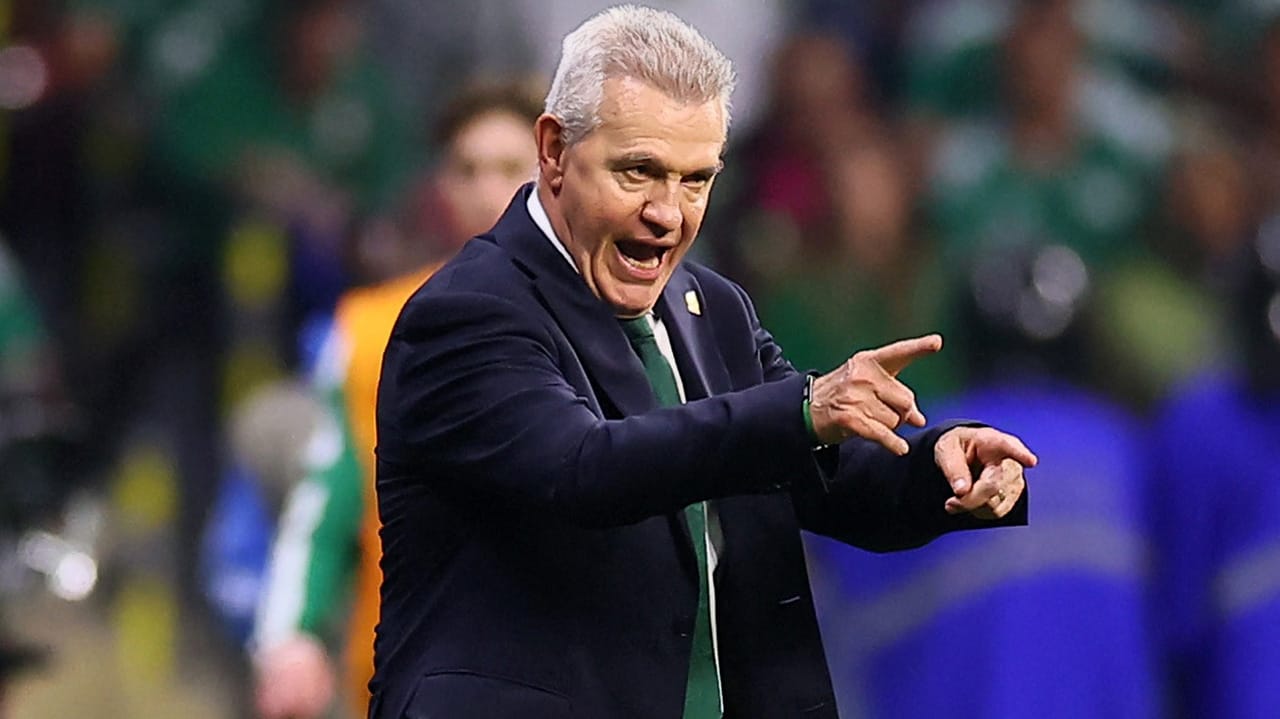 Por su valentía y manejo de grupo, Valencia eligió a Javier Aguirre