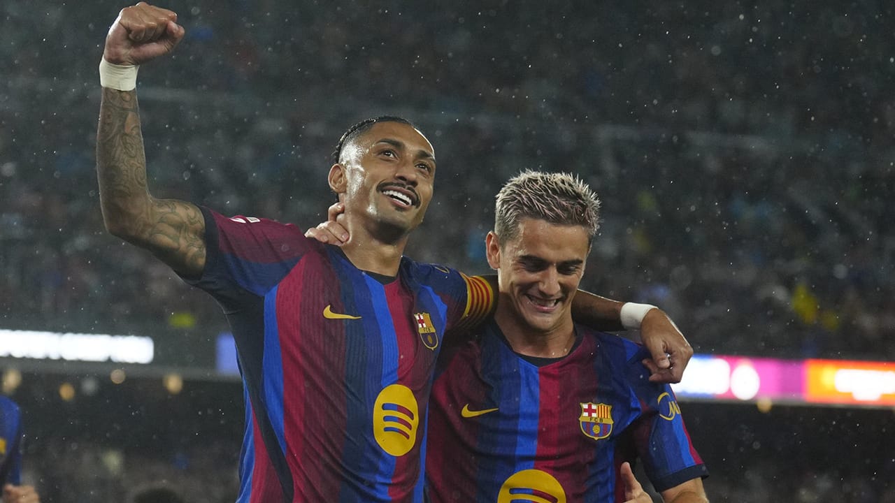 Raphinha, el gran goleador culé, se anota un triplete más