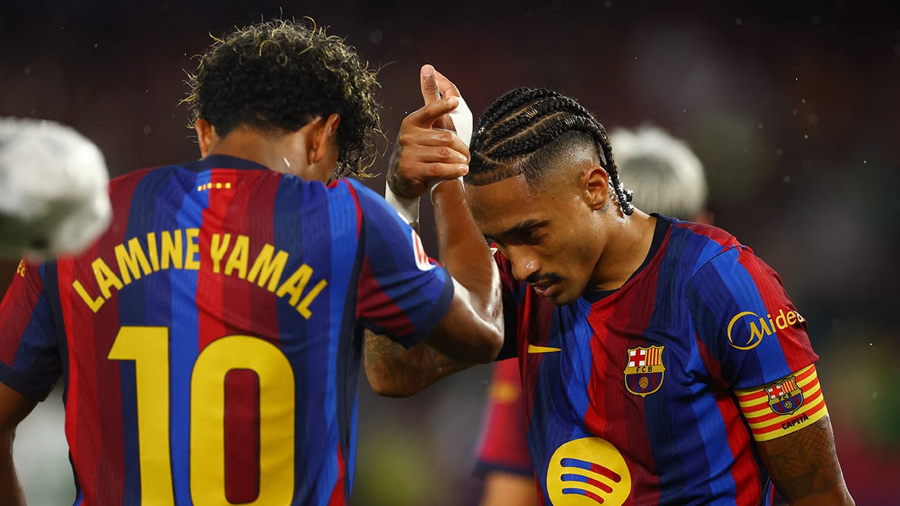 Raphinha, el gran goleador culé, se anota un triplete