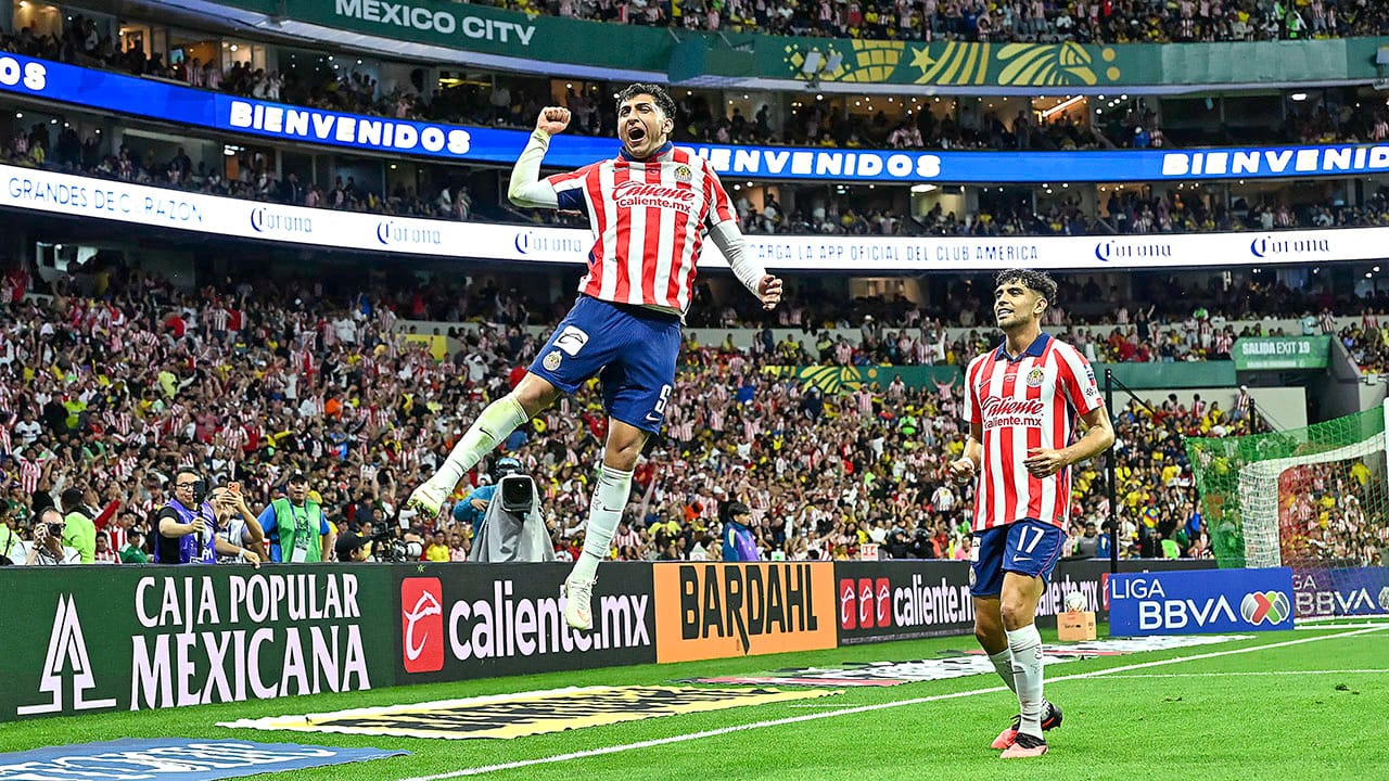 Chivas, con más gente y mucho más futbol en el Estadio Azteca