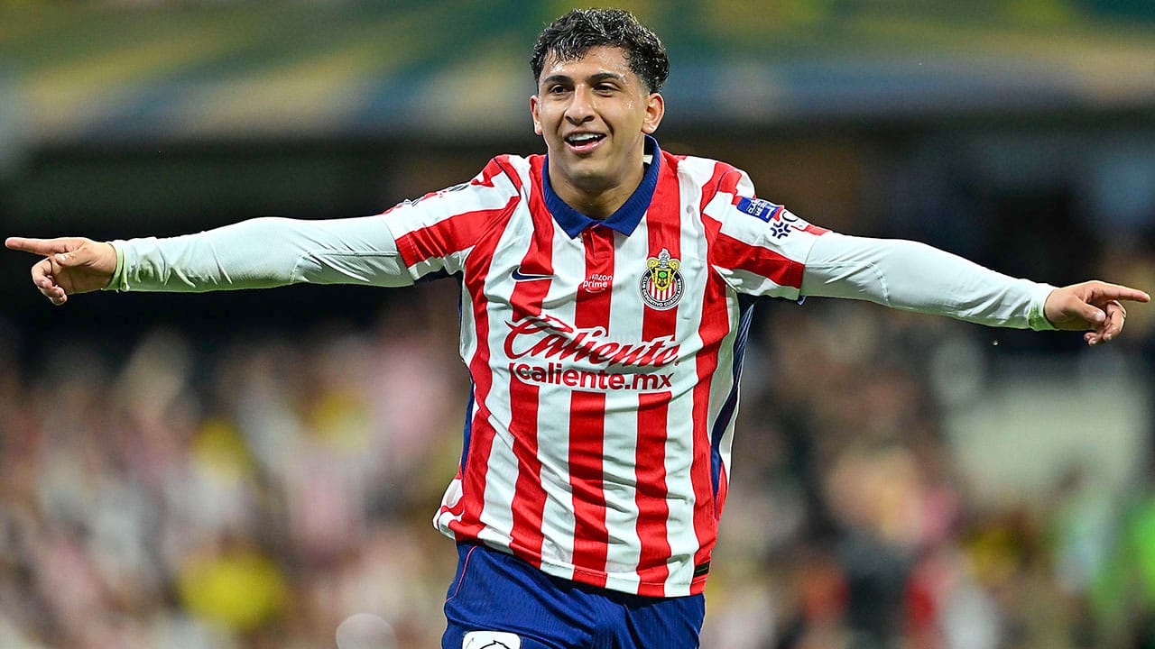Chivas, con más gente y mucho más futbol en el Estadio Azteca
