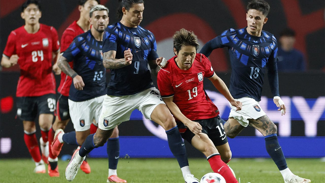 Así fue la primera victoria de Diego Forlán con Uruguay