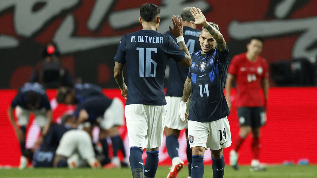 Así fue la primera victoria de Diego Forlán con Uruguay