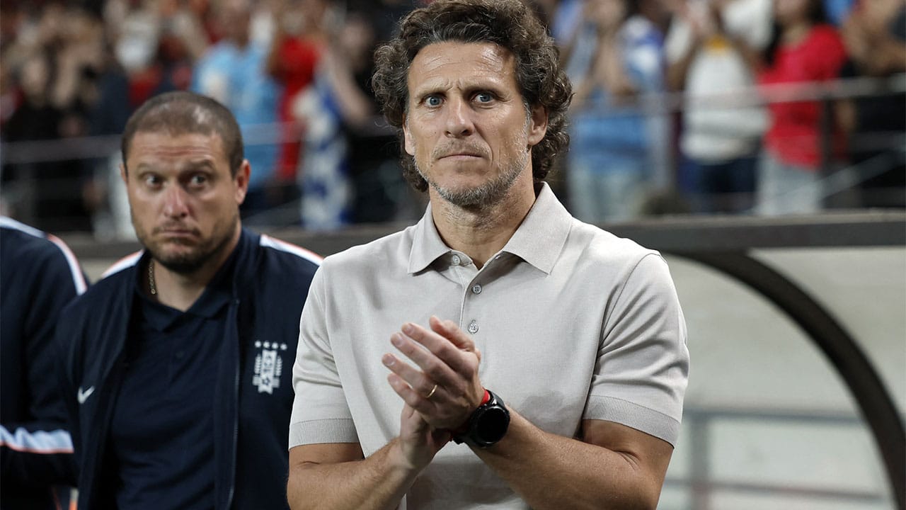 Así fue la primera victoria de Diego Forlán con Uruguay