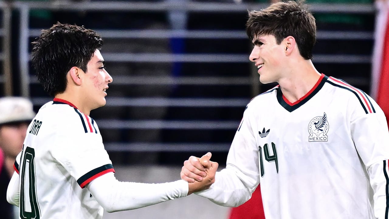México celebra el debut de Rafa Márquez y el estreno goleador de Gilberto Mora