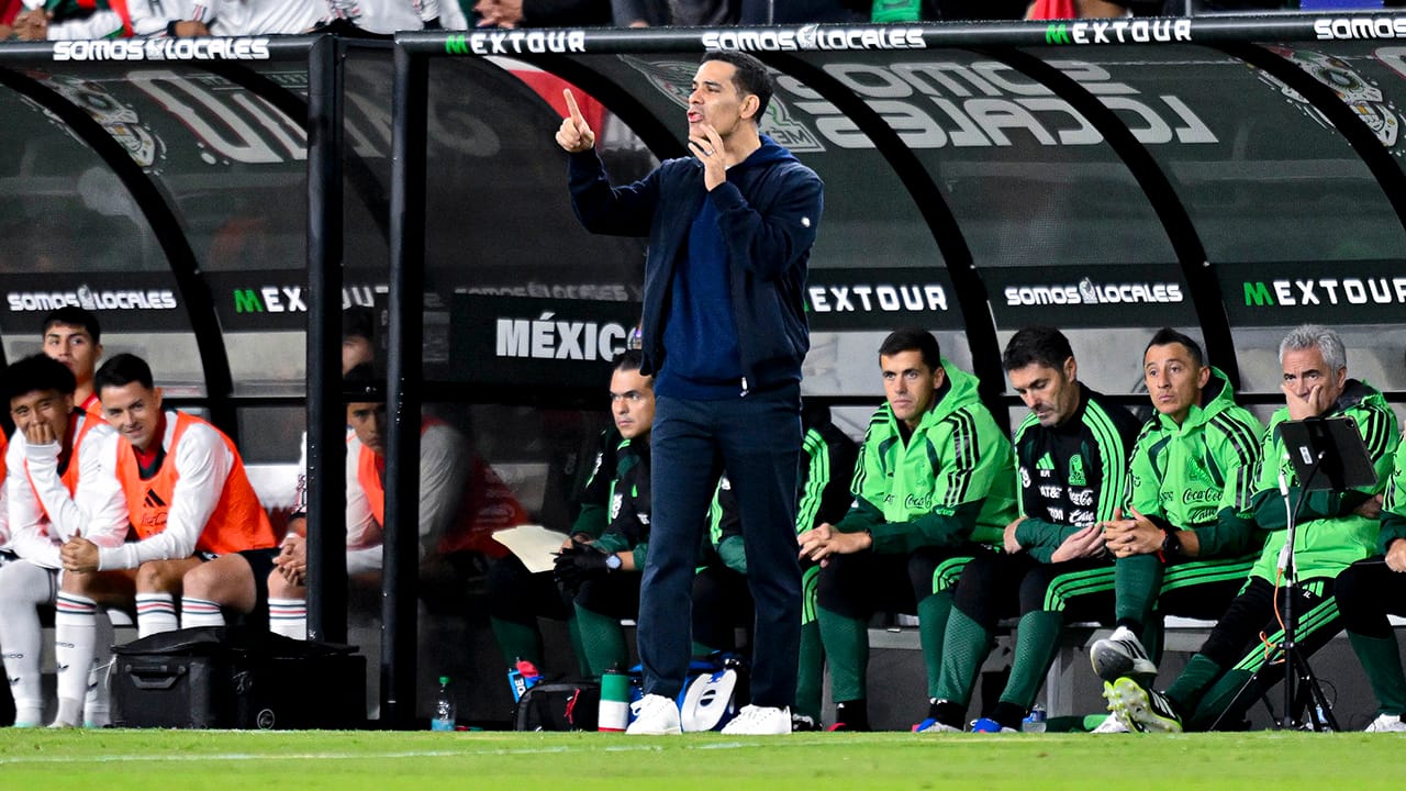 México celebra el debut de Rafa Márquez y el estreno goleador de Gilberto Mora
