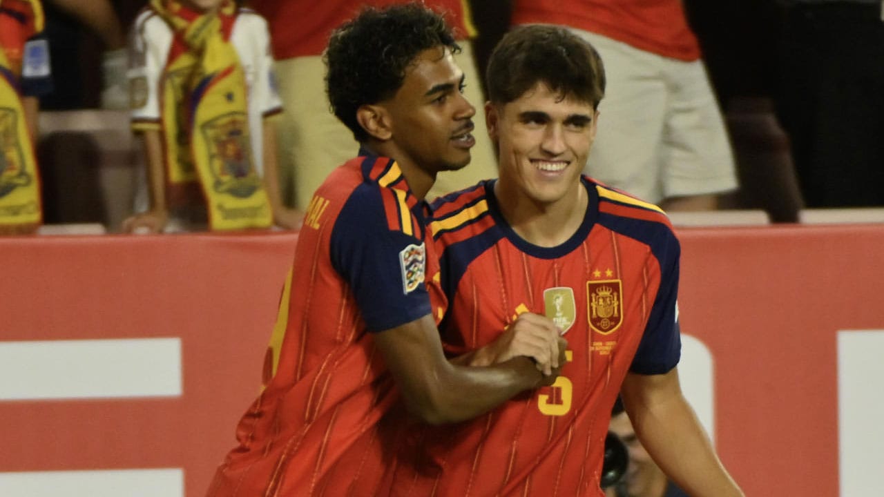 Otra noche inolvidable y de récords para Lamine Yamal
