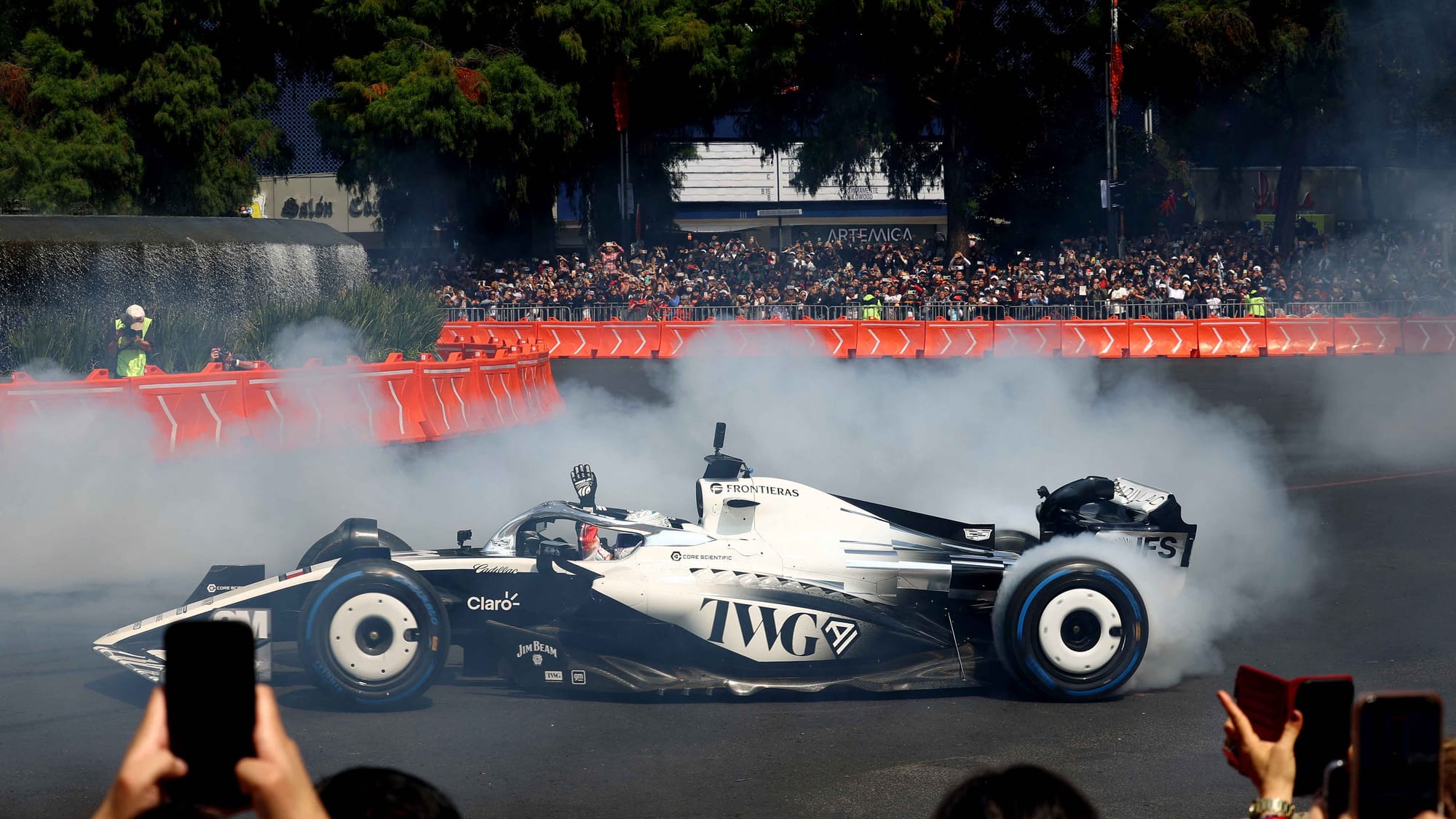 Profeta en su tierra: 'Checo' Pérez hizo rugir la Ciudad de México