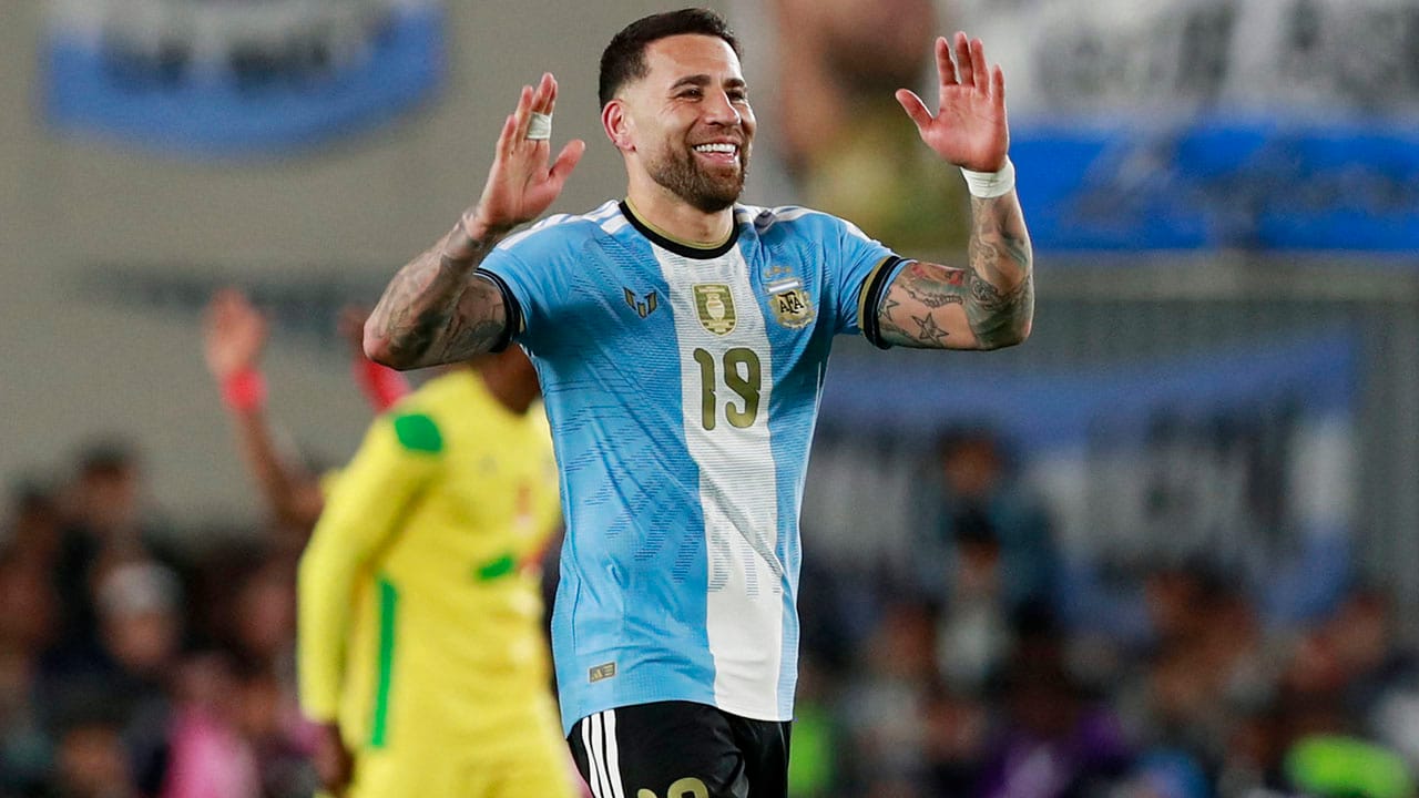 Cómo lo van a extrañar... Doble asistencia de Lionel Messi en su despedida
