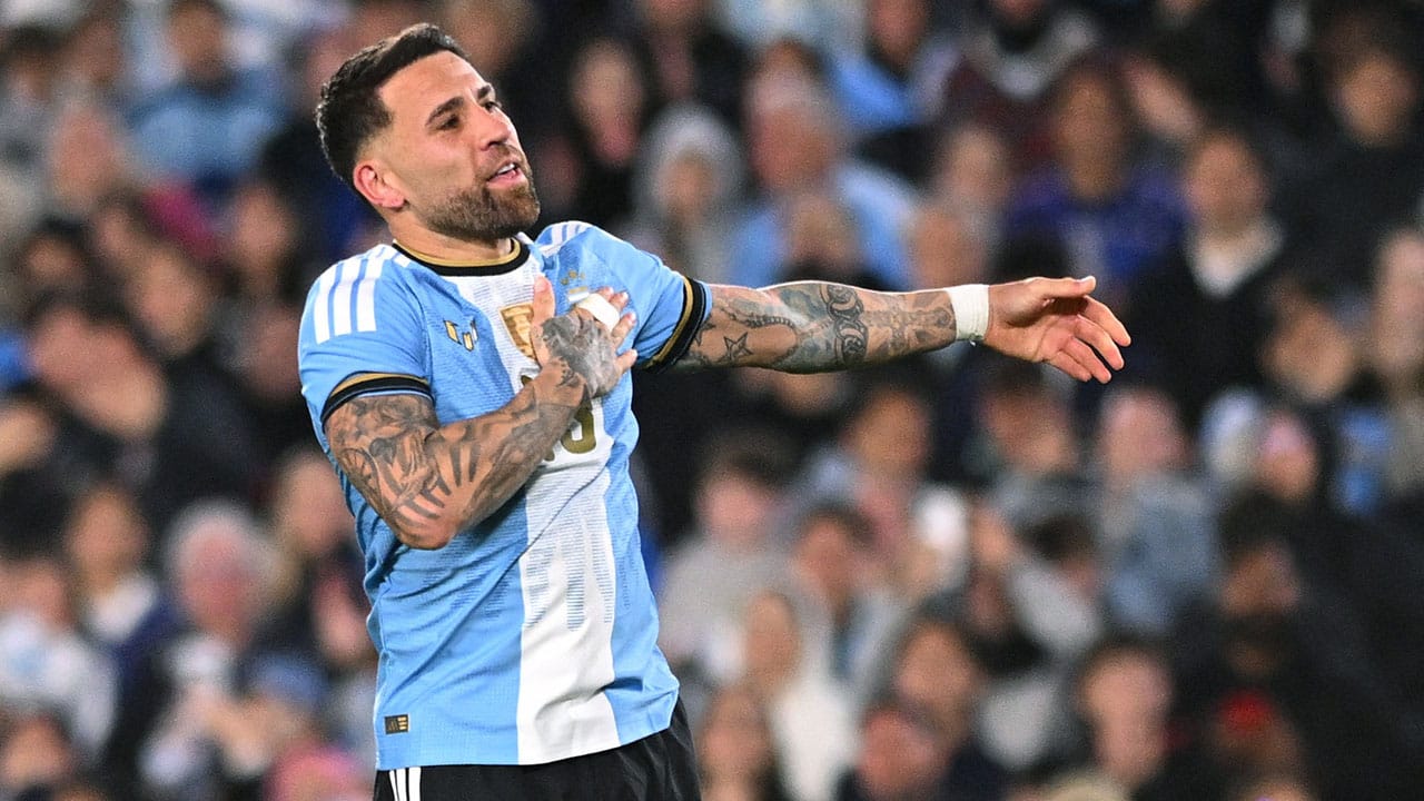 Cómo lo van a extrañar... Doble asistencia de Lionel Messi en su despedida
