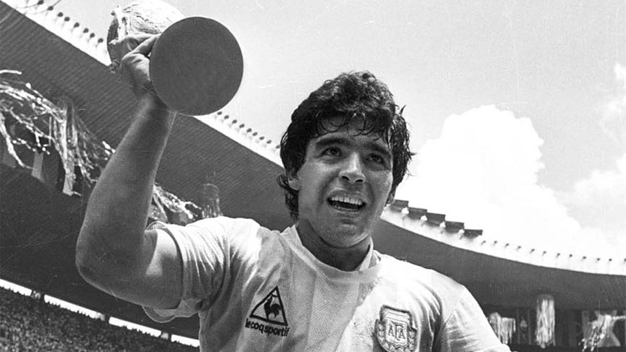 Los récords de leyendas argentinas que Lionel Messi hizo pedazos