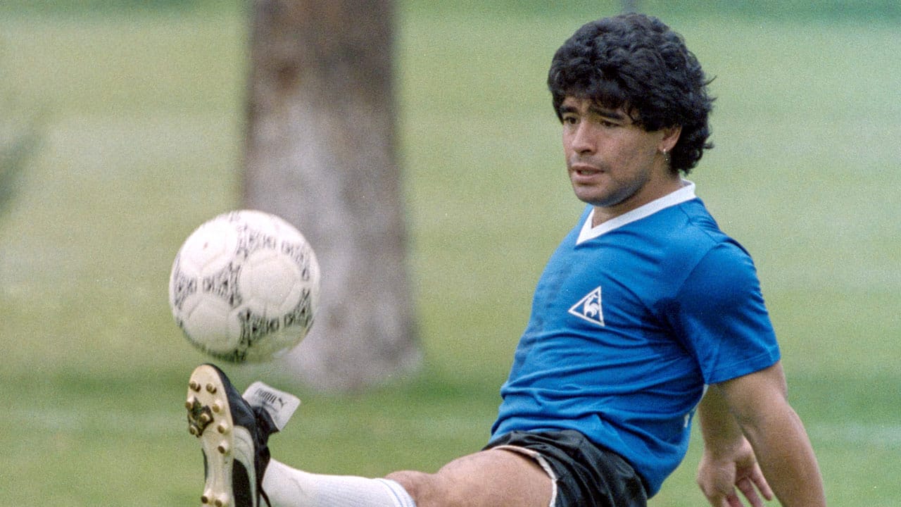 Los récords de leyendas argentinas que Lionel Messi hizo pedazos