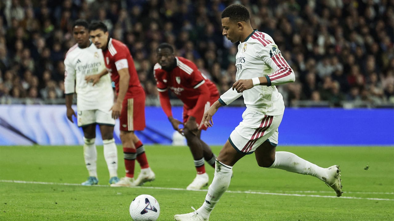 Kylian Mbappé está de vuelta; doblete ante el Sevilla en la semana crucial