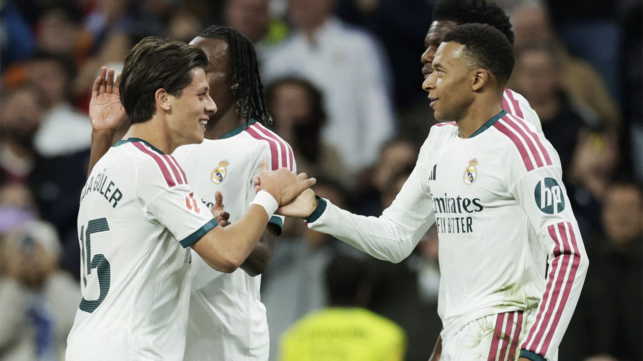 Kylian Mbappé está de vuelta; doblete ante el Sevilla en la semana crucial