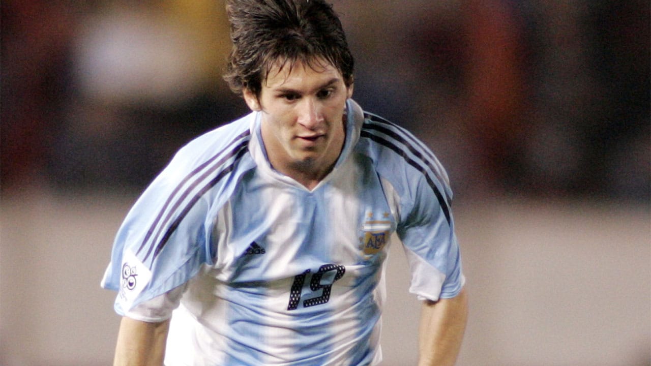 La historia de Lionel Messi con Argentina en fotos