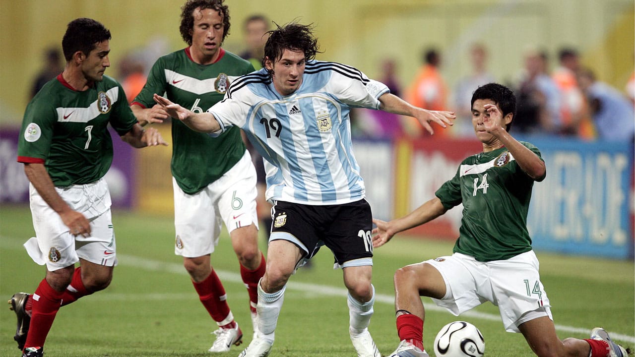 La historia de Lionel Messi con Argentina en fotos