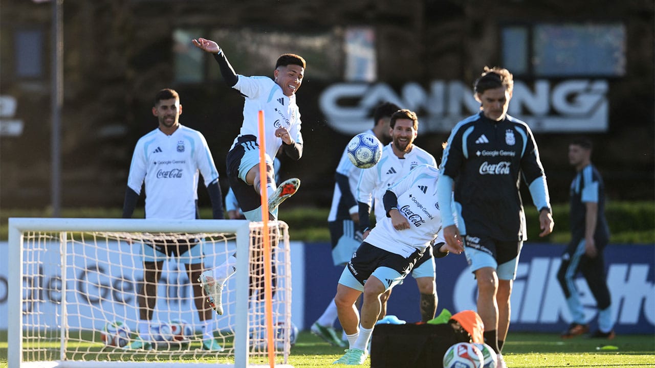 Así disfruta Lionel Messi su último entrenamiento con la Selección Argentina