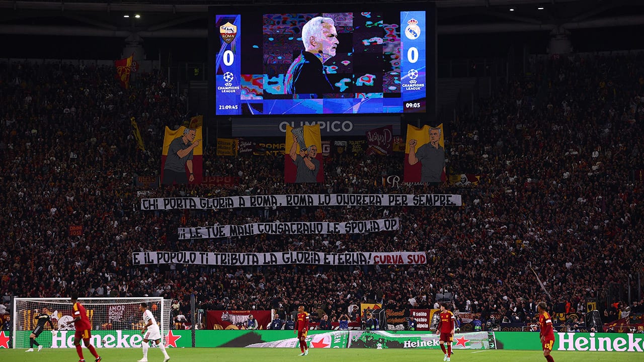 De no creerse la reverencia del Olímpico de Roma a José Mourinho