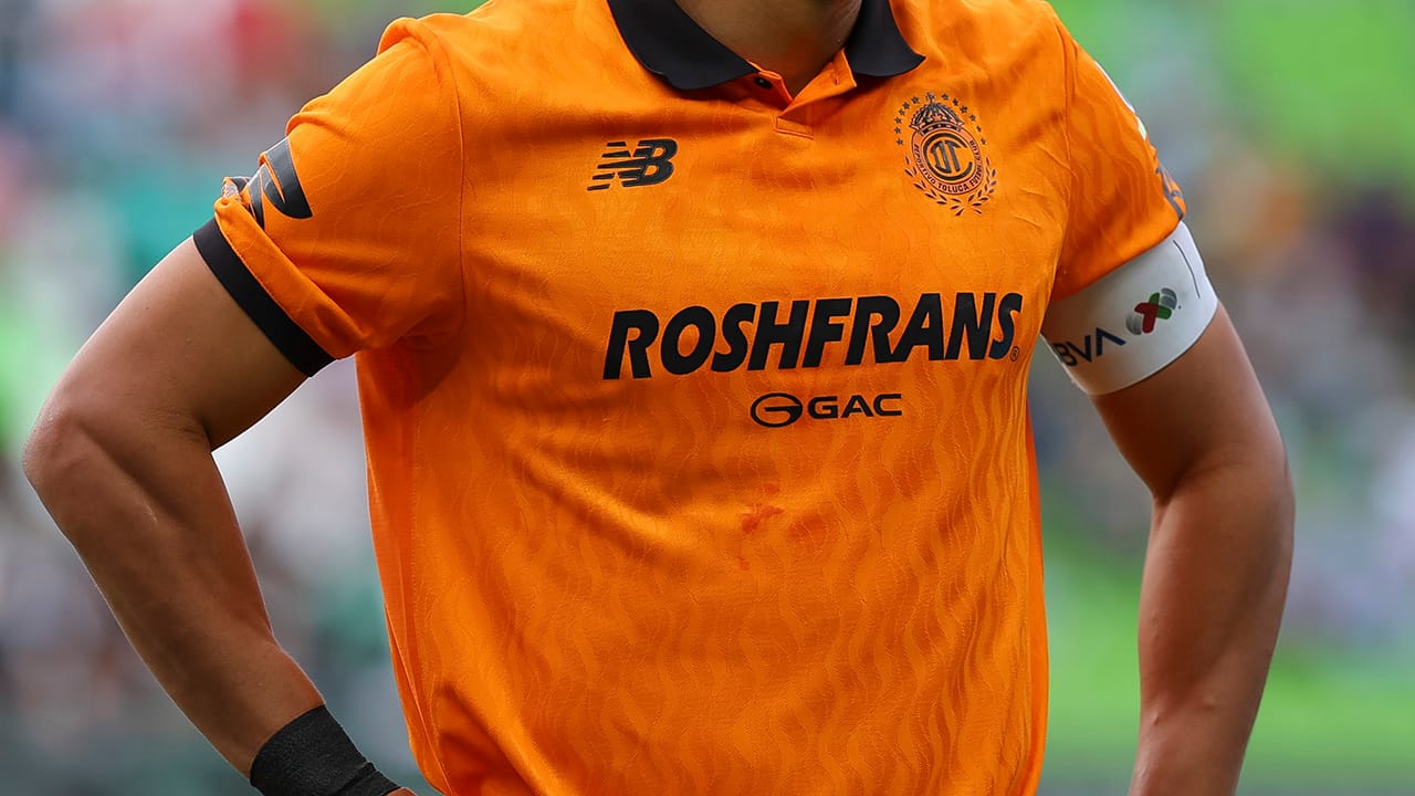 ¿De Halloween? Toluca estrenó una camiseta 'incandescente'