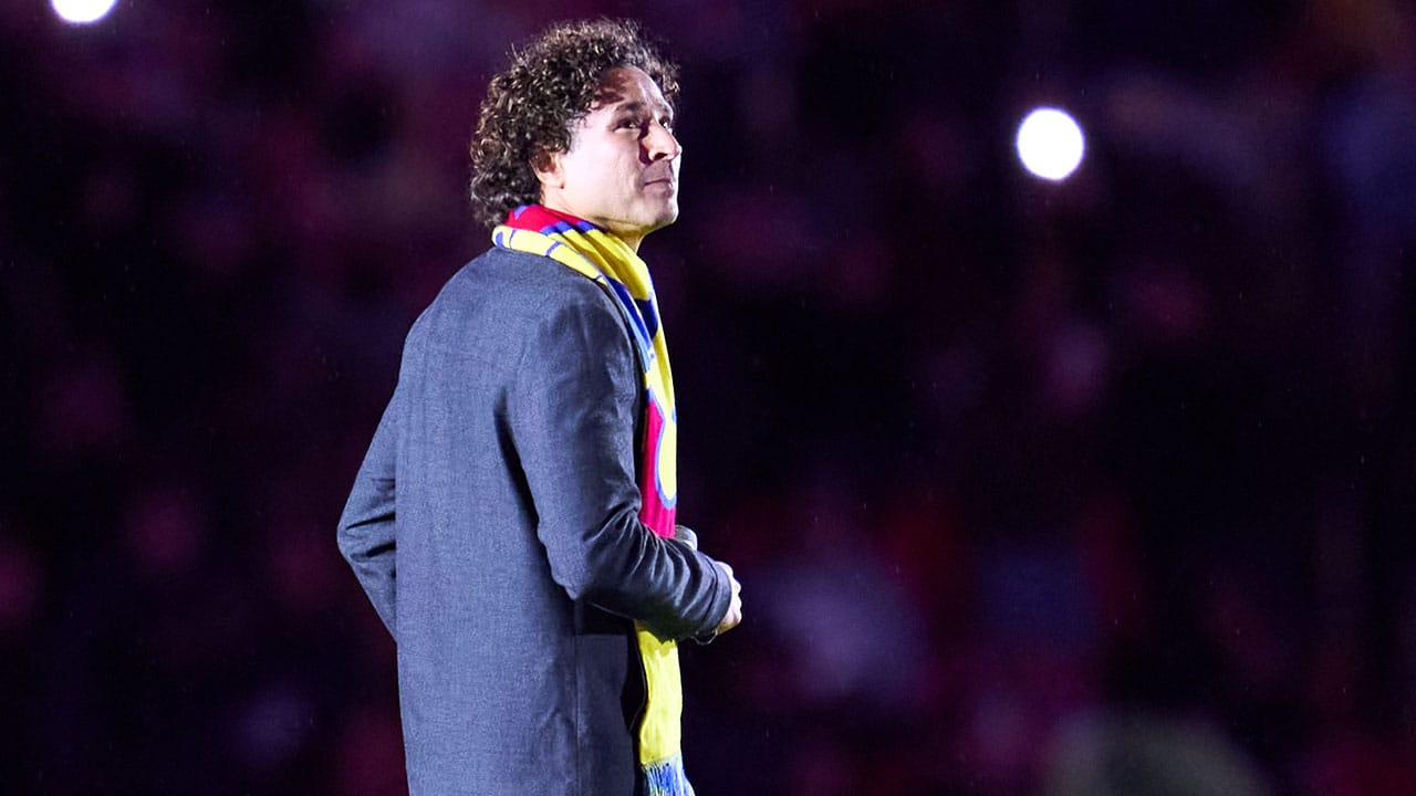 El homenaje a Guillermo Ochoa en imágenes